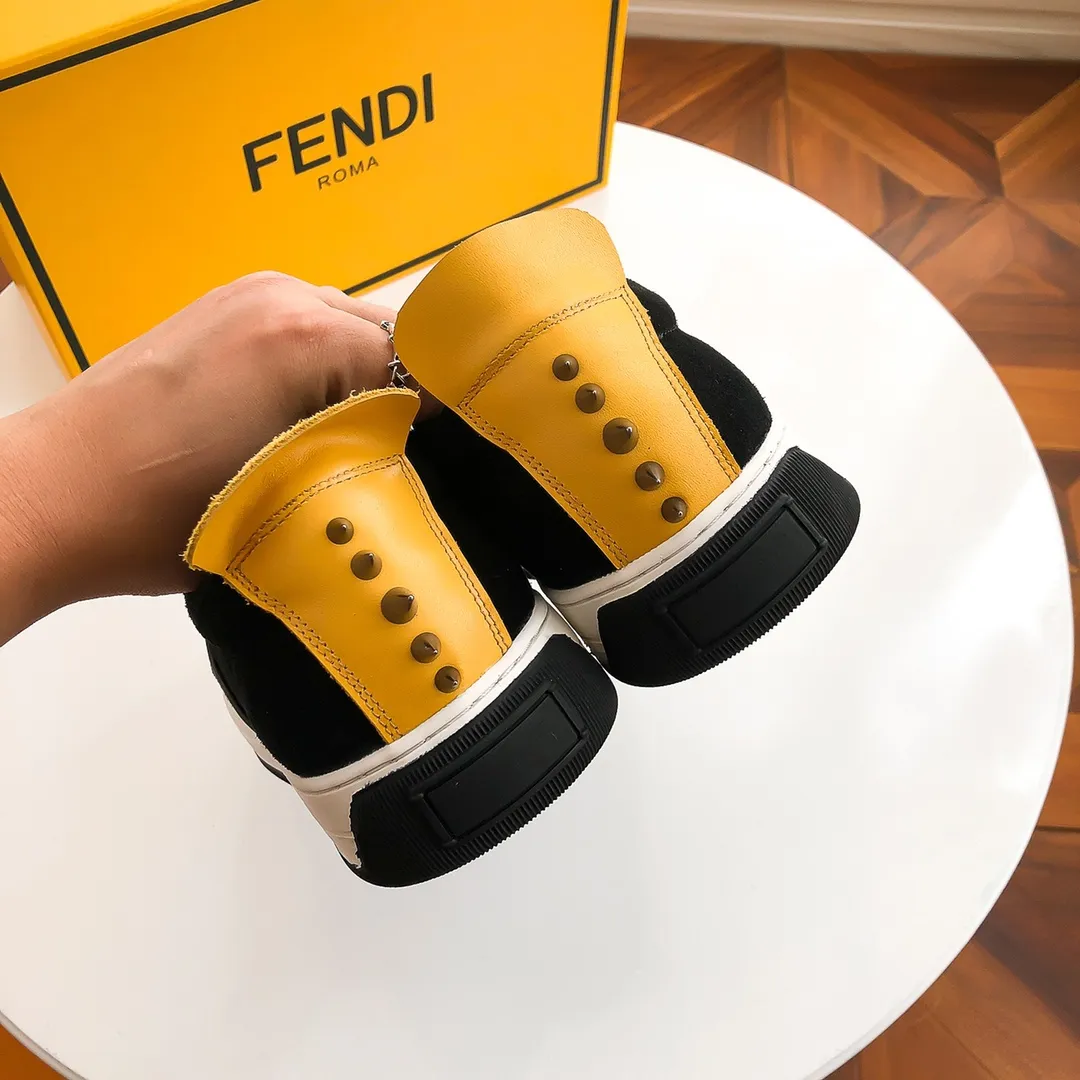 Factory price: 380💰 FENDI* Fendi Classic Shoe Series F Family Little Monster The upper is made of high-quality frosted cowhide, the sheepskin lining is soft and comfortable, the open-molded outsole is a versatile fashion men's shoe, size 38-44